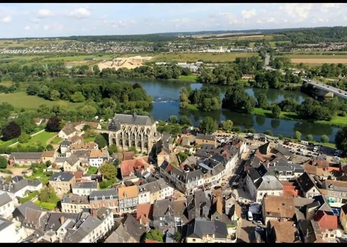 La Parenthese Suites Hotel Pont-de-lʼArche